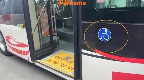 公交车玻璃边缘的黑点有什么作用